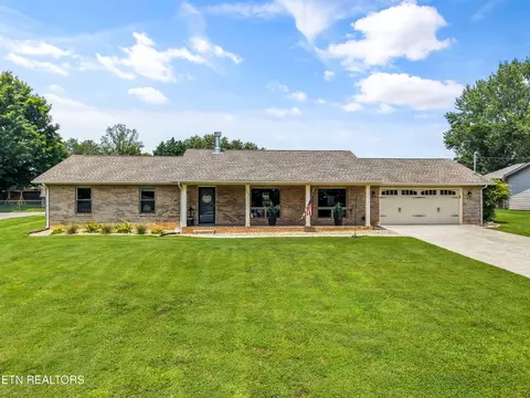 1707 Linda Ln, Maryville, TN 37803