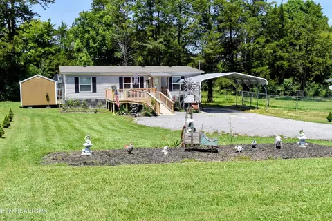 9321 Emory Rd, Corryton, TN 37721