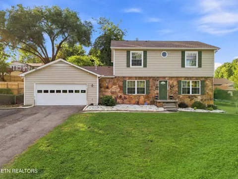 9205 Brandywine Cir, Knoxville, TN 37922