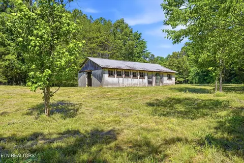 3 Highway 163, Etowah, TN 37331