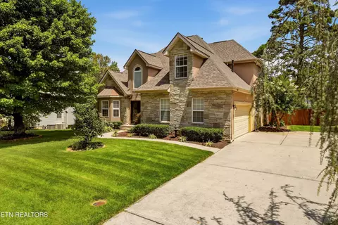 1164 Heatherfield Ln, Knoxville, TN 37909