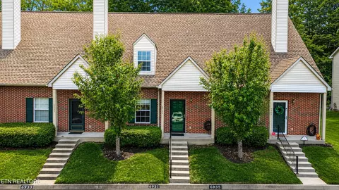 6931 Kings Crossing Way, Knoxville, TN 37918