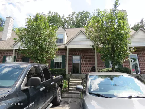 6931 Kings Crossing Way, Knoxville, TN 37918
