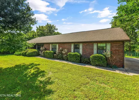 2631 Denton Hayes Rd, Maryville, TN 37803