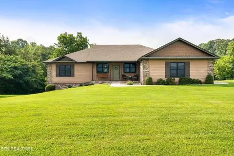 4235 Mint Rd, Maryville, TN 37803