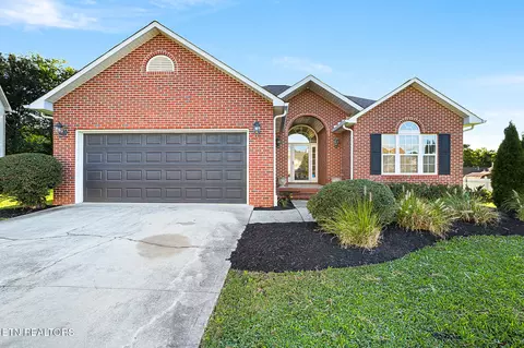 509 Pebble Creek Rd, Knoxville, TN 37918