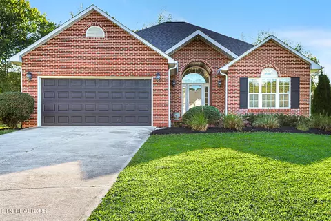 509 Pebble Creek Rd, Knoxville, TN 37918