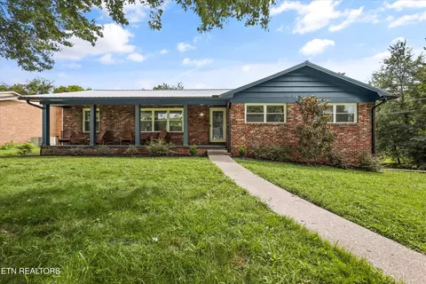928 Dartford Rd, Knoxville, TN 37919