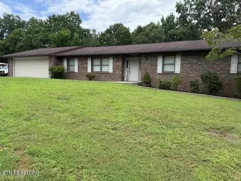106 Circle Dr, Harriman, TN 37748