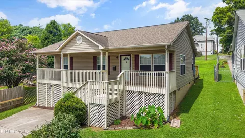 505 Emerald Ave, Knoxville, TN 37917