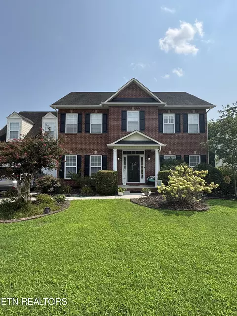 2427 Amber Dawn Ln, Knoxville, TN 37920