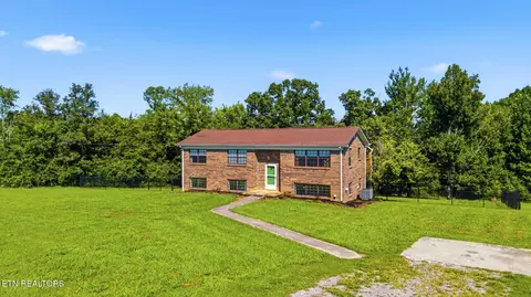 840 Ridge Rd, Madisonville, TN 37354