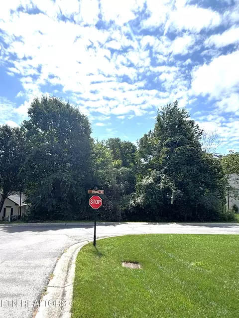 203 Ottawa Pl, Loudon, TN 37774