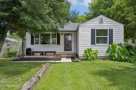 4300 Woodlawn Pike, Knoxville, TN 37920