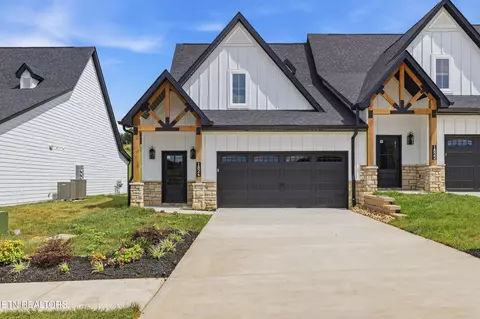 1824 Poplar Spgs Pl, Maryville, TN 37803