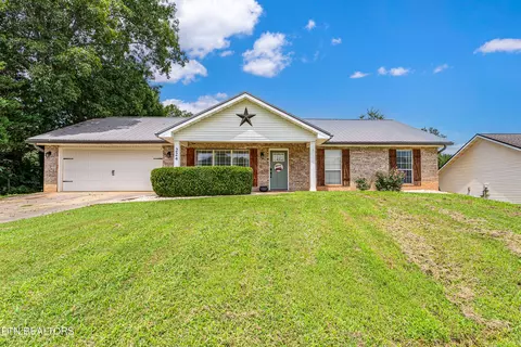 224 Old Clover Hill Rd, Maryville, TN 37803