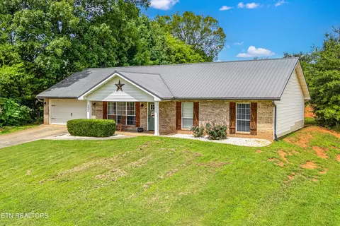 224 Old Clover Hill Rd, Maryville, TN 37803