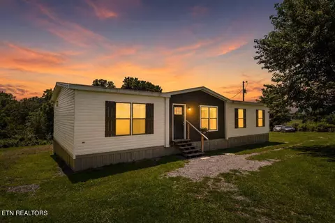 387 Price Dr, Speedwell, TN 37870