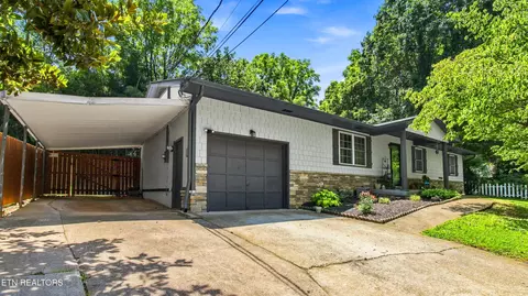 5728 Matlock Dr, Knoxville, TN 37921