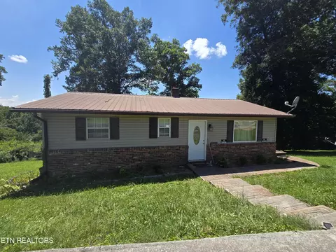 1019 Cole Rd, New Tazewell, TN 37825