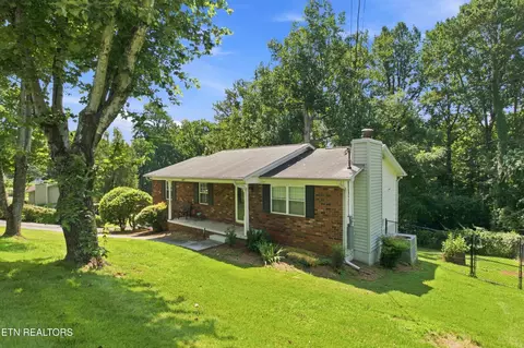 6341 Gateway Ln, Knoxville, TN 37920