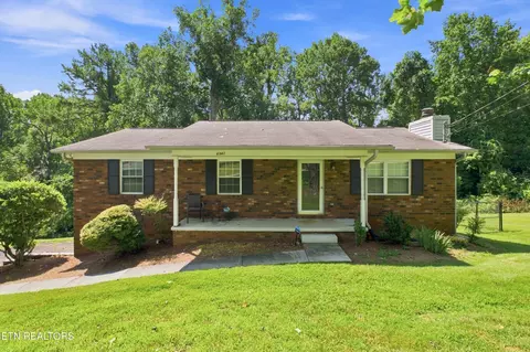 6341 Gateway Ln, Knoxville, TN 37920