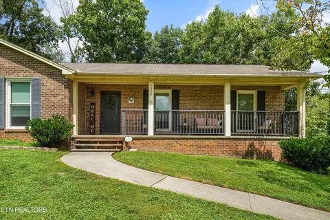 1308 Viking Dr, Knoxville, TN 37932
