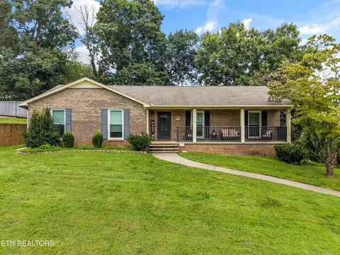 1308 Viking Dr, Knoxville, TN 37932