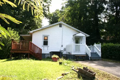 308 Highland Ave, Oliver Springs, TN 37840