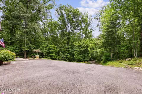 Exterior - 450 Mountain John Loop, Townsend, TN 37882 photo 11 of 17
