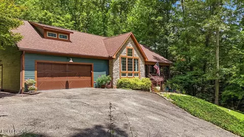 Exterior - 450 Mountain John Loop, Townsend, TN 37882 photo 2 of 17