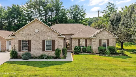 2393 Conners Creek Cir, Knoxville, TN 37932