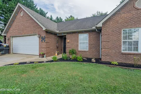 1804 Kittrell Ave, Maryville, TN 37804
