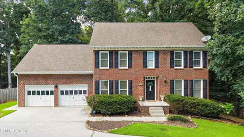8621 Nubbin Ridge Rd, Knoxville, TN 37923