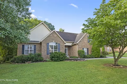 670 Whitesburg Dr, Knoxville, TN 37918