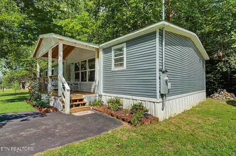 443 Cole Dr, Pigeon Forge, TN 37863