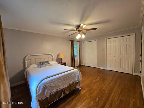 Bedroom - 380 Vine Ave, Oneida, TN 37841 photo 1 of 7