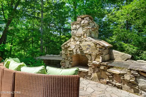 Exterior - 524 Laurel Rd, Townsend, TN 37882 photo 16 of 22