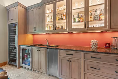 Kitchen - 524 Laurel Rd, Townsend, TN 37882 photo 5 of 5
