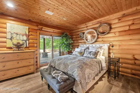 Bedroom - 524 Laurel Rd, Townsend, TN 37882 photo 1 of 1
