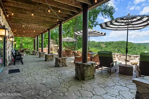 Exterior - 524 Laurel Rd, Townsend, TN 37882 photo 14 of 22