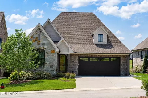 192 E Highlands Cir, Lenoir City, TN 37772