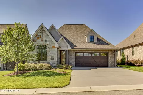 192 E Highlands Cir, Lenoir City, TN 37772