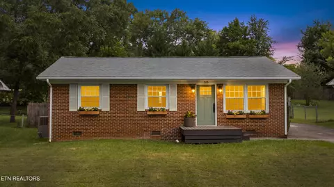 515 Goldfinch Ave, Knoxville, TN 37920