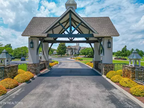 113 Breakers Dr, Vonore, TN 37885 photo 16