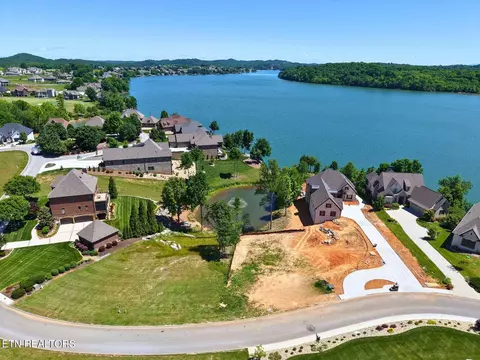 113 Breakers Dr, Vonore, TN 37885 photo 4