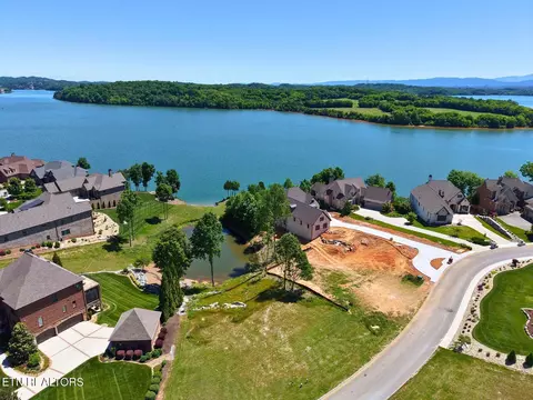 113 Breakers Dr, Vonore, TN 37885 photo 6