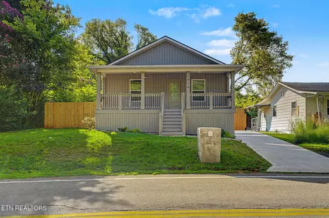 1810 Reynolds St, Knoxville, TN 37921