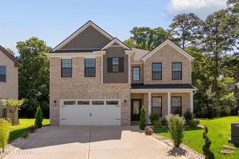 1653 Sugar Cane Ln, Knoxville, TN 37931