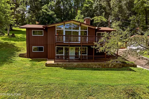 3941 Guinn Rd, Knoxville, TN 37931
